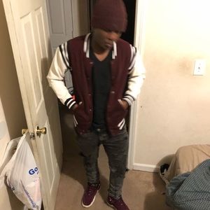 Meet your Posher, Markis